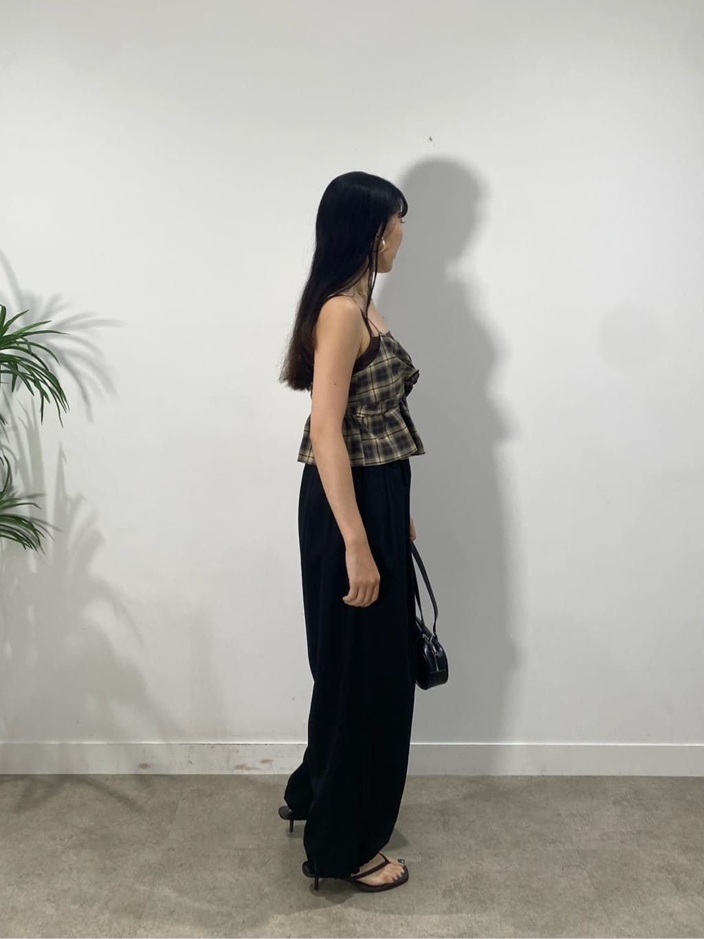 rinaさんの「INDIVI｜オンブレチェックビスチェ」を使ったコーディネート