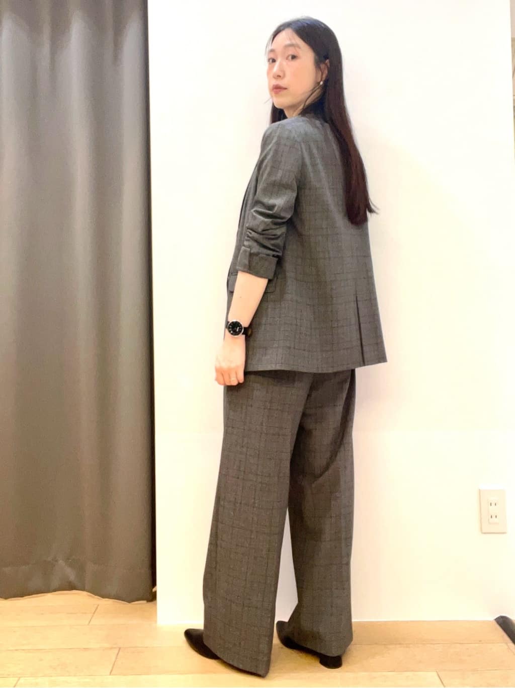 yukoさんの「INDIVI｜【褒められパンツ】ワンタックワイドパンツ」を使ったコーディネート