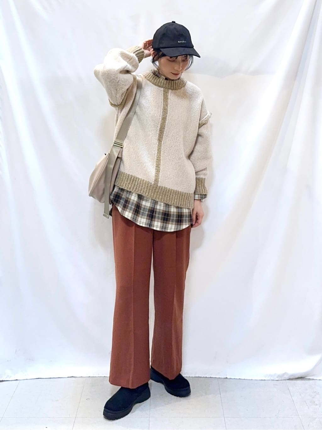 𝐇𝐢𝐫𝐨𝐦𝐢さんの「SHOO･LA･RUE｜【S-LL】柔らかさが癖になる 起毛コットン オーバーサイズシャツ」を使ったコーディネート