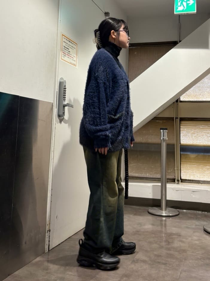 madokaさんの「tk.TAKEO KIKUCHI｜バイカラーフェザーニットカーディガン」を使ったコーディネート