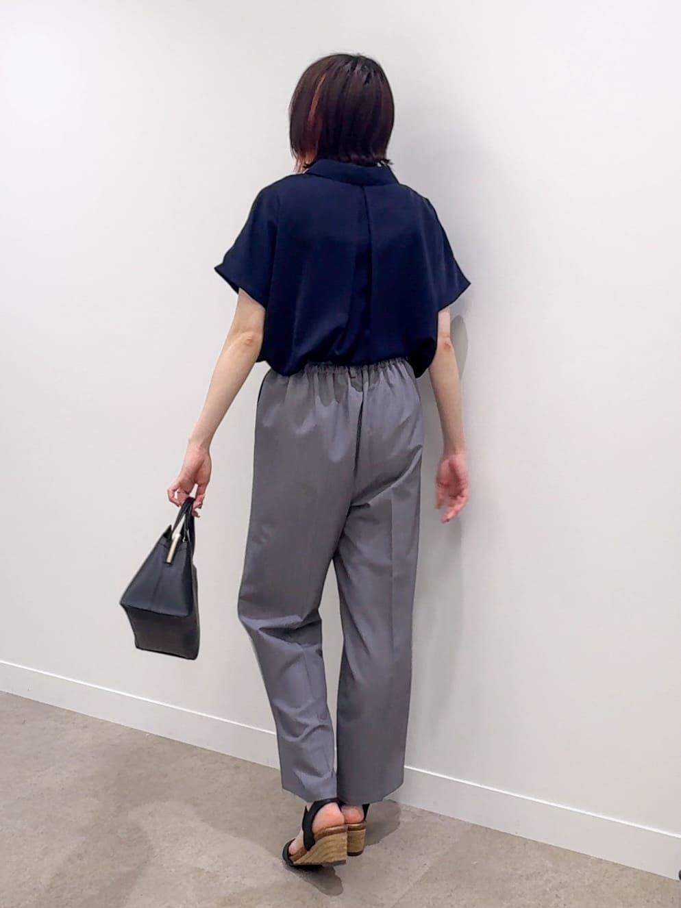 𝐜𝐡𝐢𝐤𝐚さんの「SHOO･LA･RUE｜【洗える/S-LL/プチプラ】さらっとすっきりきれい見え スキッパーブラウス」を使ったコーディネート