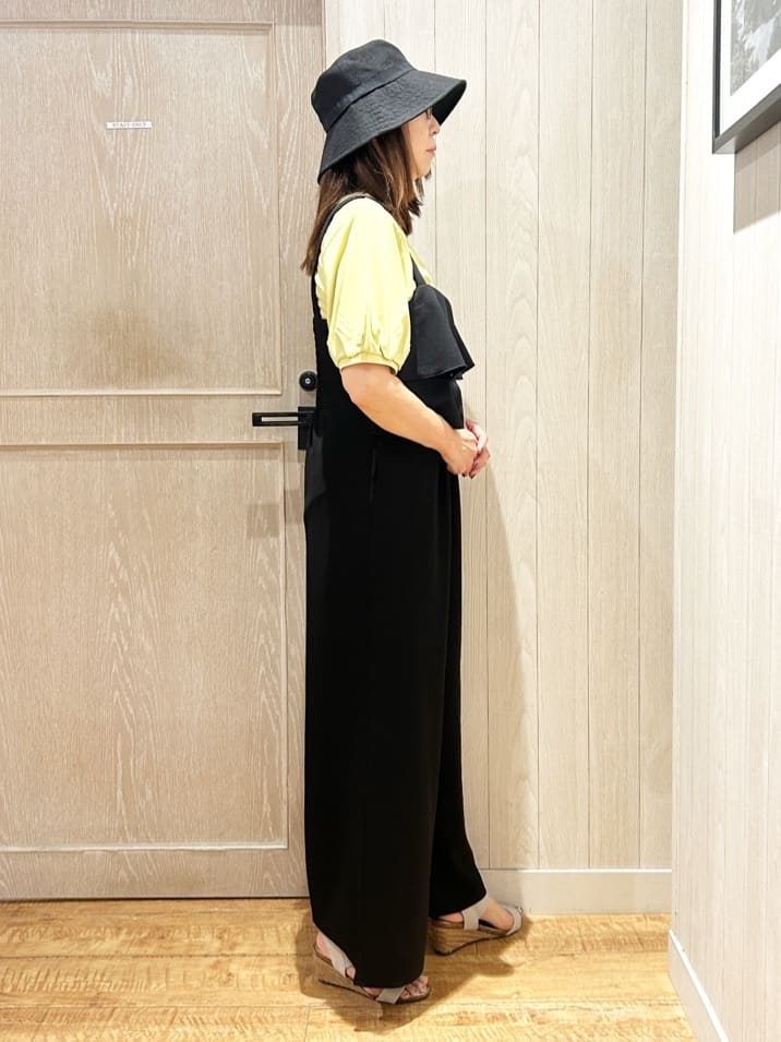 yukaさんの「SHOO･LA･RUE｜【S-LL/ひんやり/UV】スキッパーネックで女性らしい きれい見えトップス」を使ったコーディネート