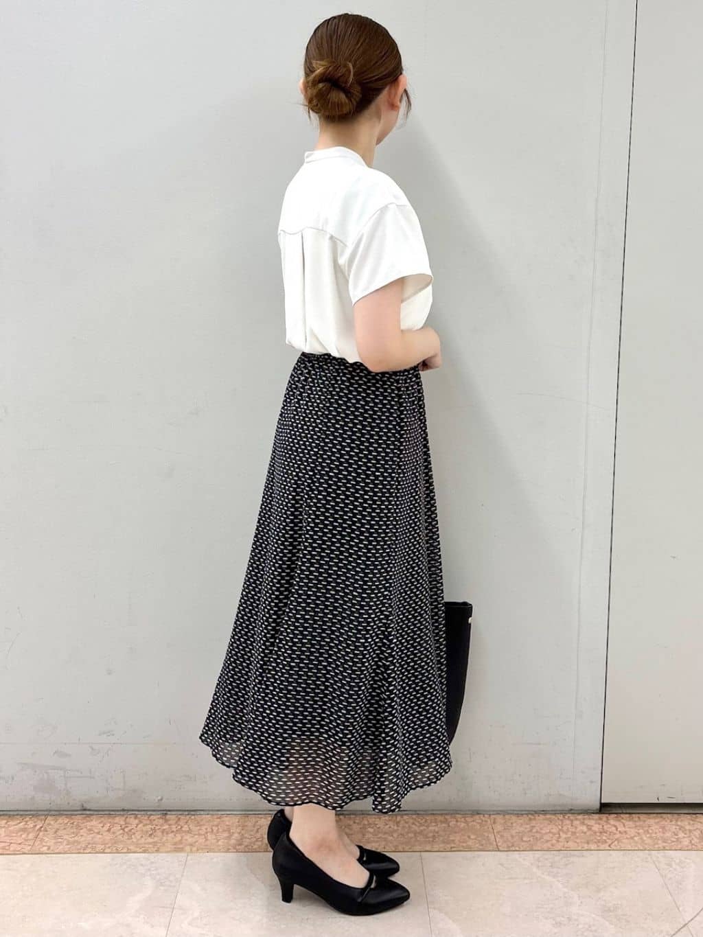 Satoさんの「Reflect｜【インナーに◎／すっきり見え！長め丈】タックデティールブラウス」を使ったコーディネート