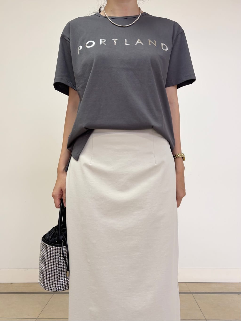 YOKOTAさんの「DRESSTERIOR｜◆20／1シルケット風天竺Tシャツ」を使ったコーディネート