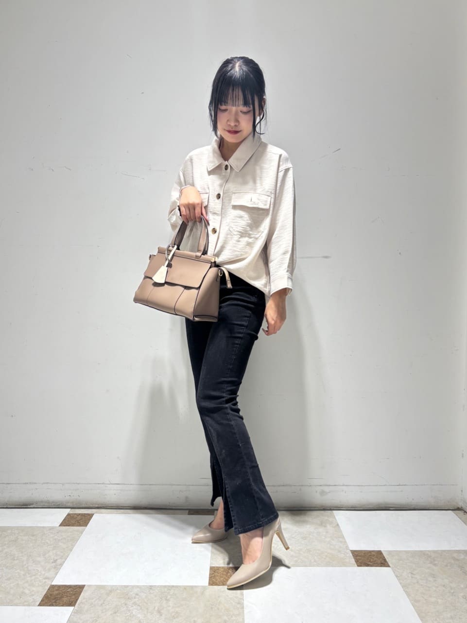 せらら⭐️さんの「ESPERANZA｜◆【晴雨兼用/12時間パンプス】約8.5cm　歩きやすくて疲れにくい」を使ったコーディネート