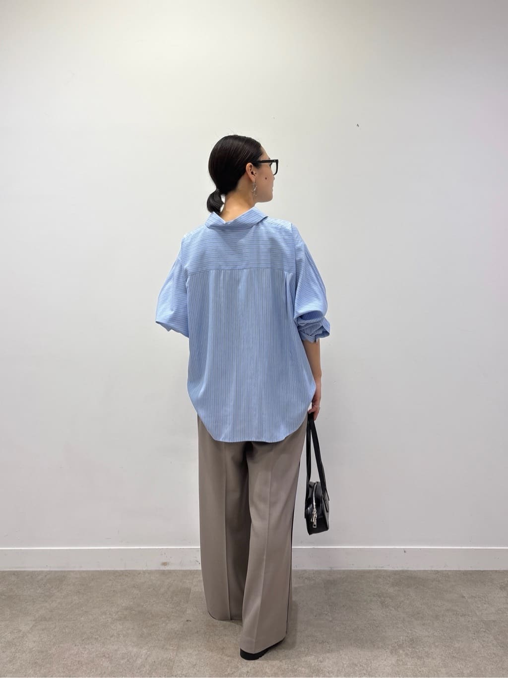 ayanoさんの「INDIVI｜Comfy SET UP｜イージーストレートワイドパンツ【セットアップ対応／通勤/カセット服】」を使ったコーディネート