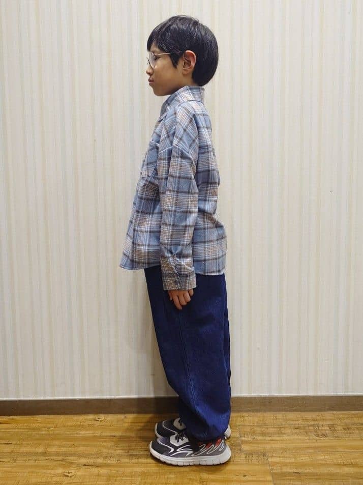 Yuiさんの「SHOO･LA･RUE｜【100-150cm】チェックオーバーシャツ」を使ったコーディネート