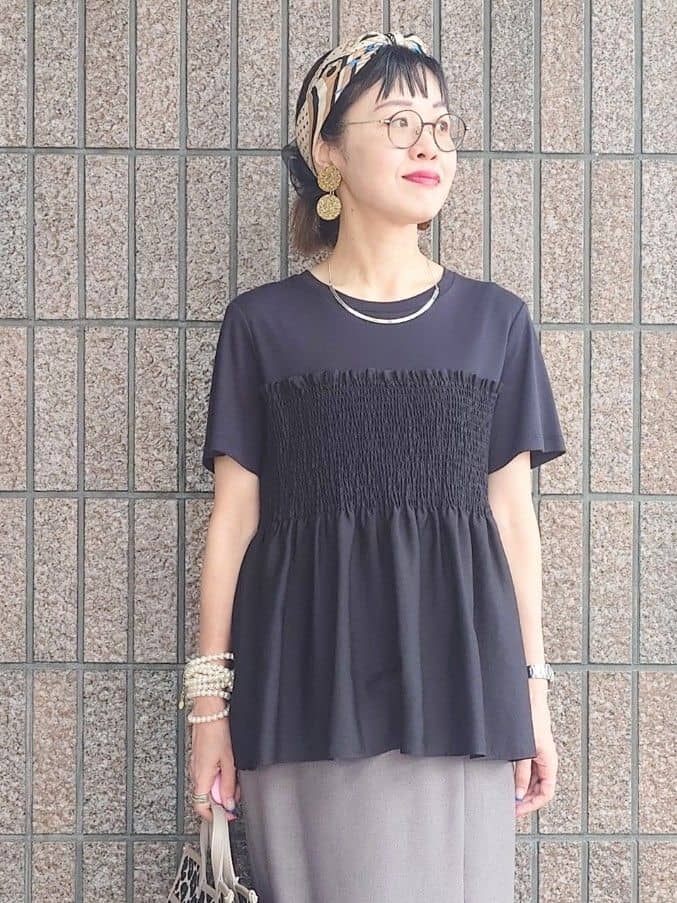 MUTSUKOさんの「UNTITLED｜【コットン100/洗える/Tシャツ】シャーリングドッキングペプラム」を使ったコーディネート