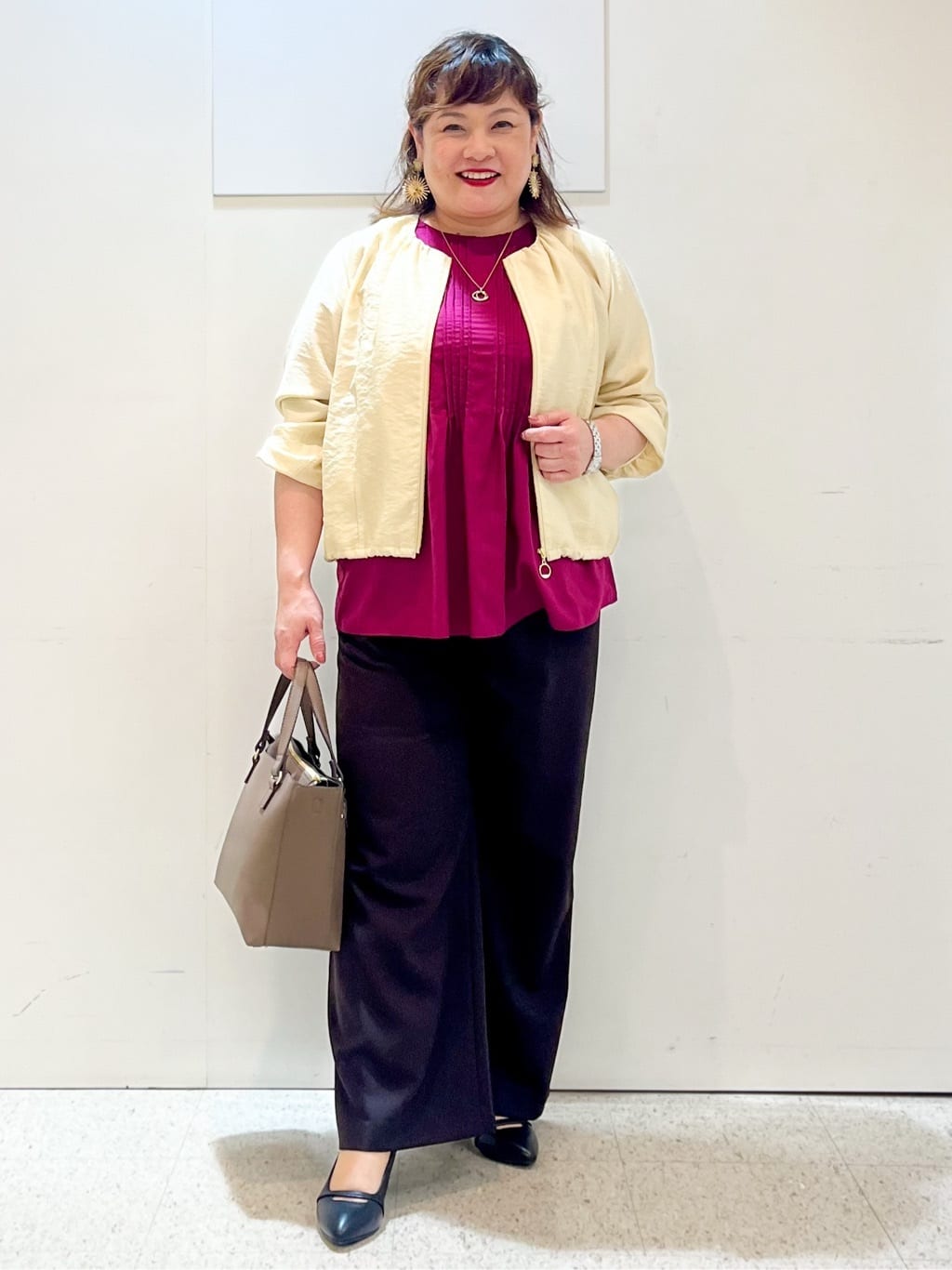 kimmyさんの「Reflect｜【すっきり見え！長め丈】ピンタックデザインチュニックブラウス」を使ったコーディネート
