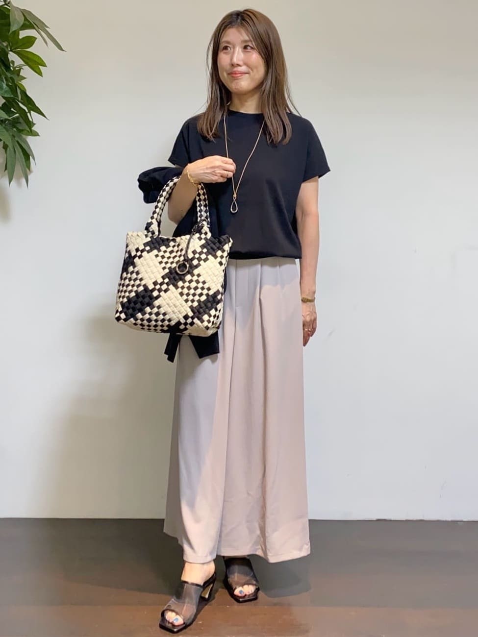 tomoさんの「UNTITLED｜◆ビッグトップネックレス」を使ったコーディネート