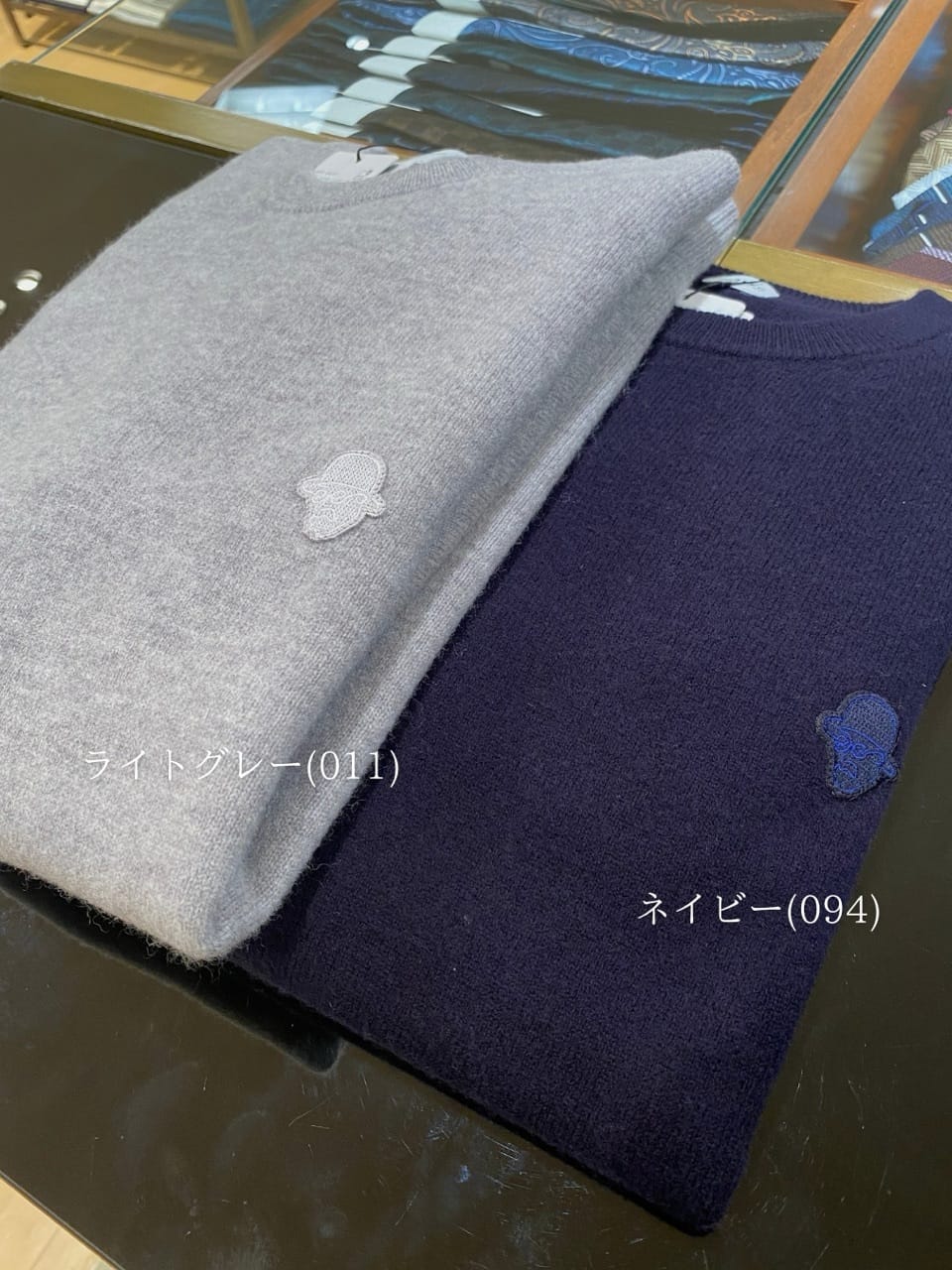 小南大和さんの「TAKEO KIKUCHI｜【Air Palette Knit】ワンポイント カラーニット プルオーバー」を使ったコーディネート