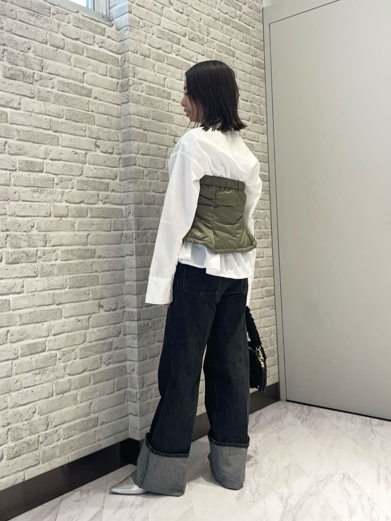 Mikoさんの「INDIVI｜ロールアップデニム」を使ったコーディネート