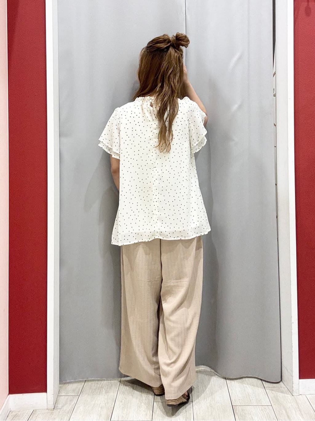 shioさんの「SHOO･LA･RUE｜【UV/さらさらタッチ】女性らしさ漂う 5分袖ボレロカーディガン」を使ったコーディネート