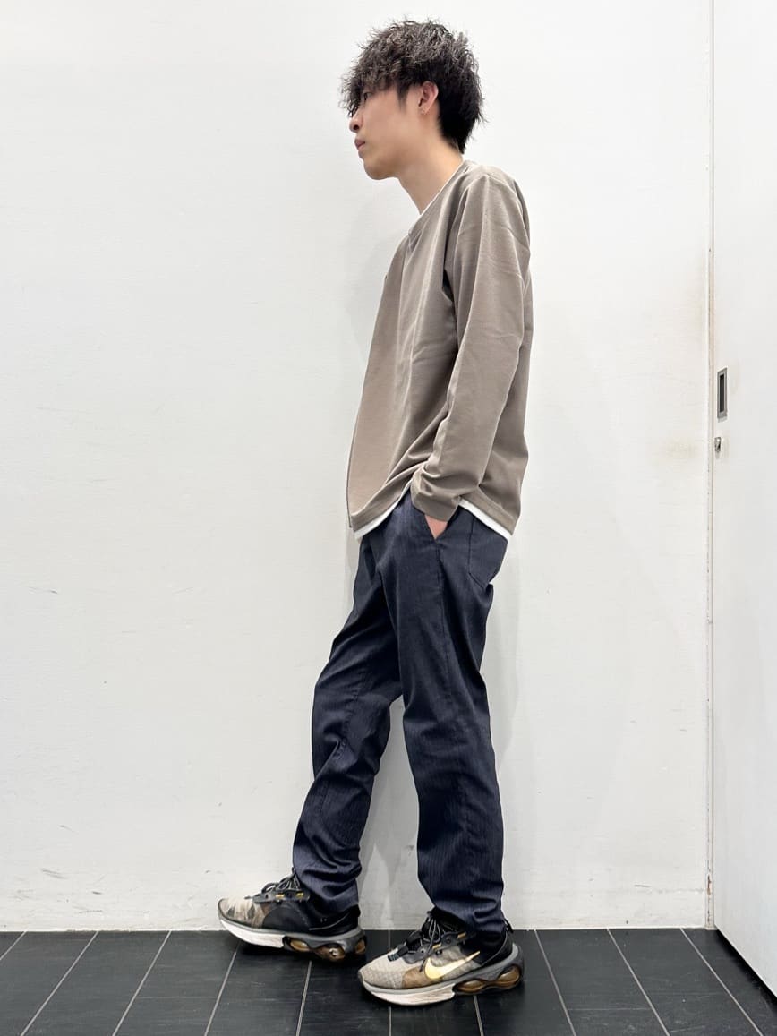 ちびちゃんさんの「THE SHOP TK｜【ひんやり快適ビジネス兼用パンツ】7DAYSパンツ ストレッチ+ 接触冷感/洗濯機OK」を使ったコーディネート