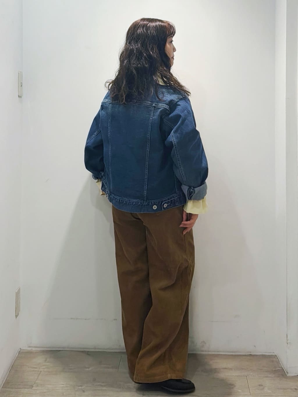 sumicaさんの「OPAQUE.CLIP｜コーデュロイワイドパンツ【洗濯機OK】」を使ったコーディネート