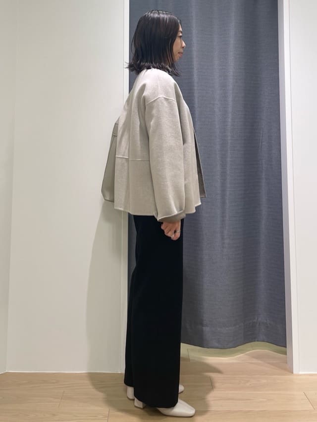 Mikoさんの「INDIVI｜【洗える／毛玉になりにくい】エクストラファインウール リブタートルニット」を使ったコーディネート