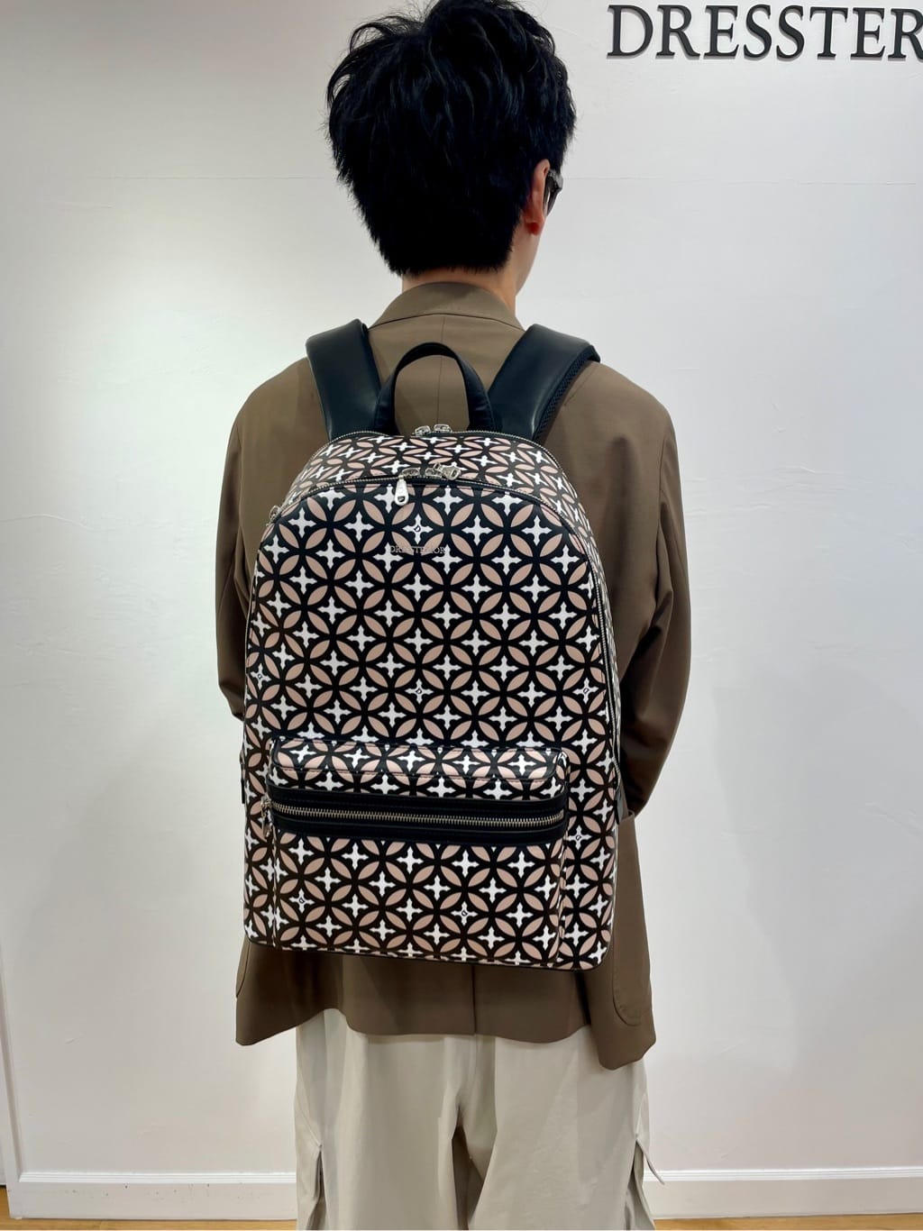 蒲谷祐太さんの「DRESSTERIOR｜」を使ったコーディネート