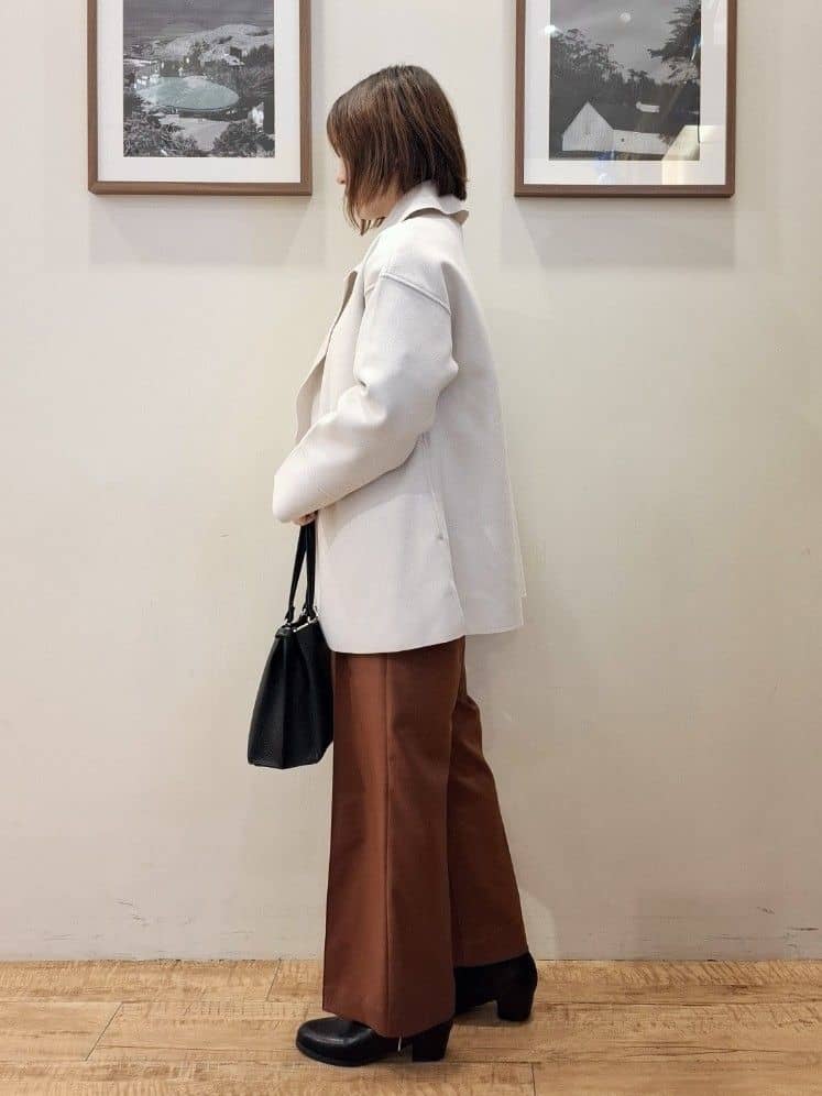まあるさんの「SHOO･LA･RUE｜【洗濯機可/S-LL/高レビュー】上品シルエットで美しい イージーワイドパンツ」を使ったコーディネート