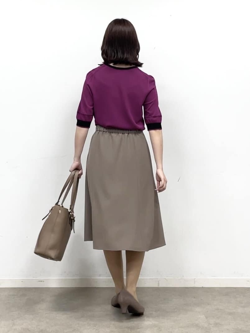 yukariさんの「Reflect｜【WEB先行カラーあり／手洗い可／アンサンブル可】バイカラー五分袖ニット」を使ったコーディネート