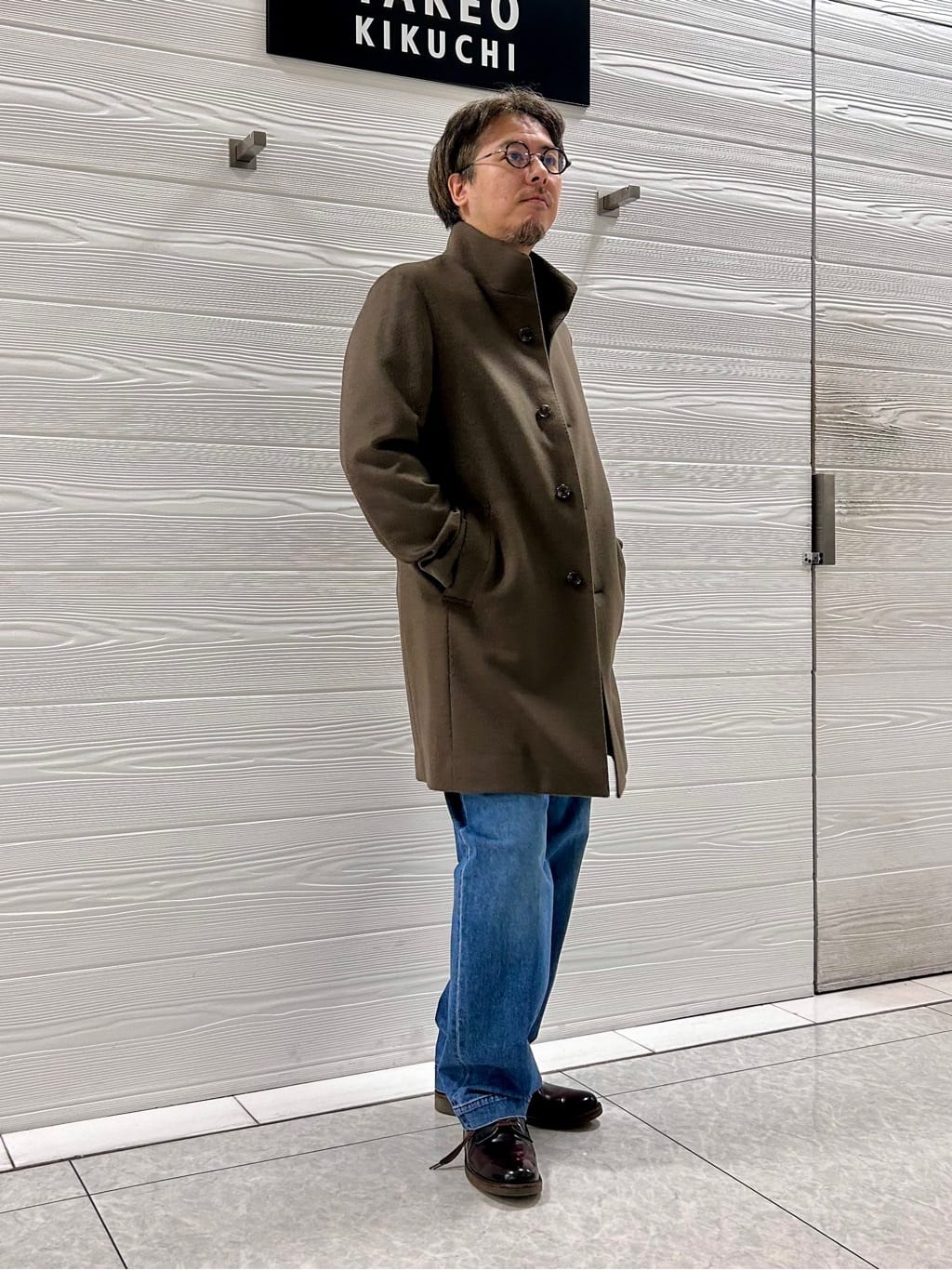 すーさんの「TAKEO KIKUCHI｜【ウールカシミヤブレンド】ビーバー調 スタンドカラー コート」を使ったコーディネート