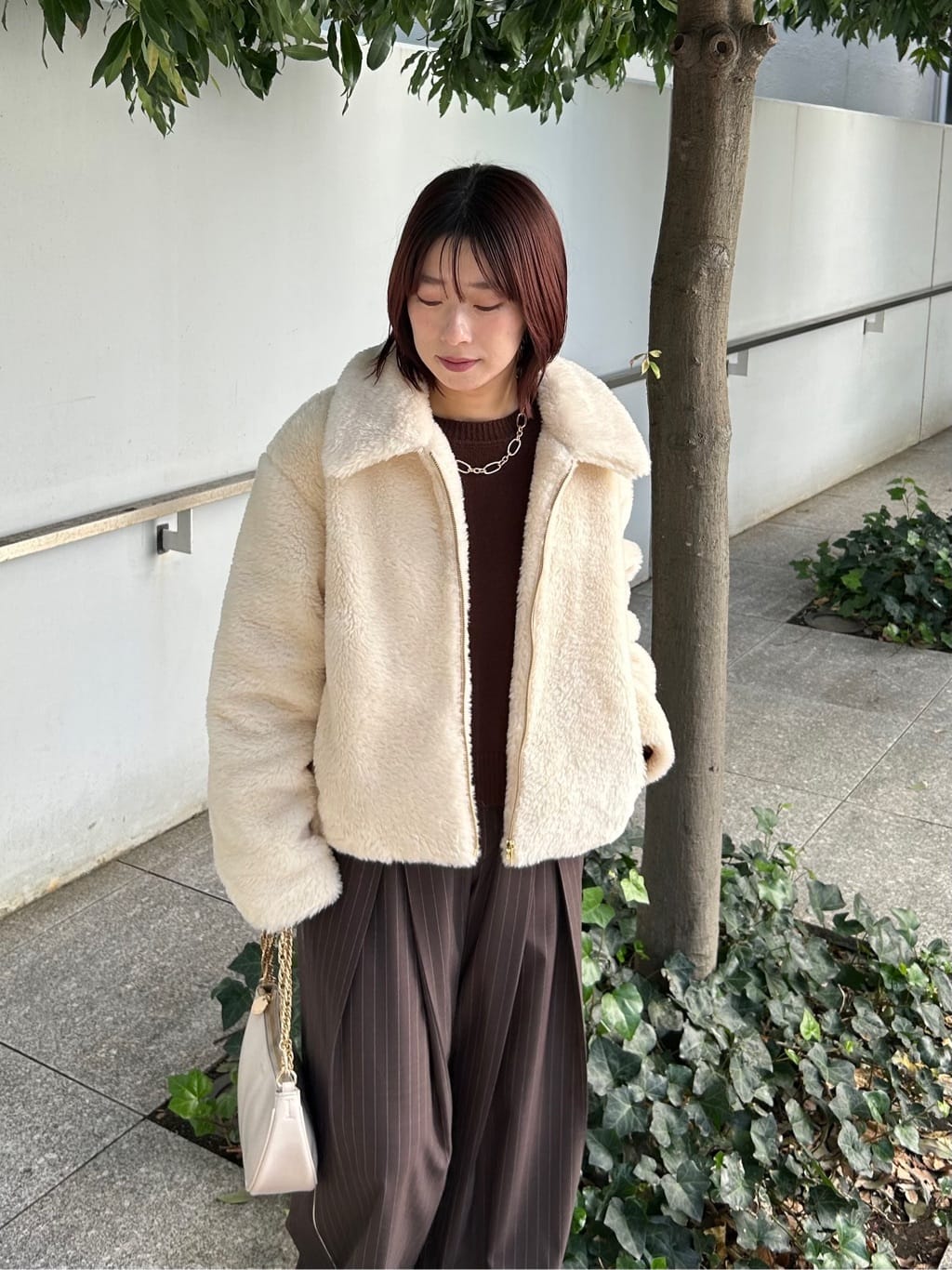 RINAさんの「OPAQUE.CLIP｜【es】ピンストライプ 変形ワイドパンツ【洗濯機OK】」を使ったコーディネート