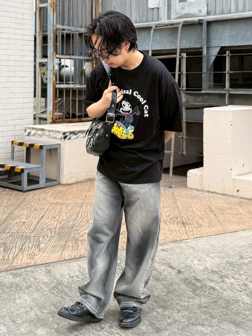taigaさんの「tk.TAKEO KIKUCHI｜バレルシルエットパンツ（デニム＆カラーパンツ）」を使ったコーディネート