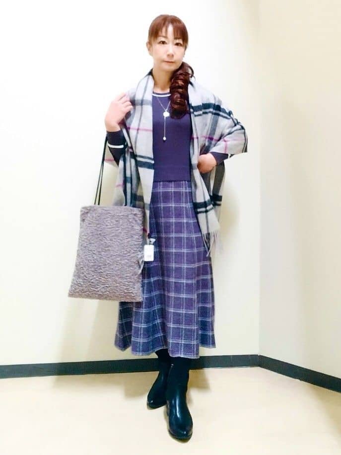 花さんの「Reflect｜【コートインでもすっきり◎】チェック柄ニットドッキングワンピース」を使ったコーディネート