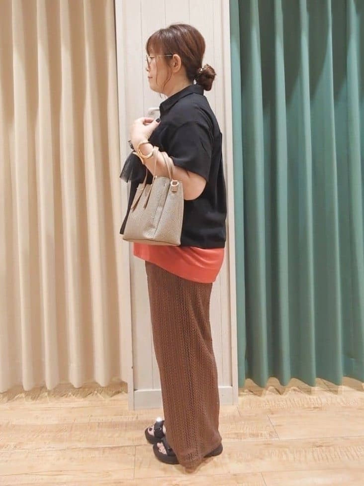 タガさんの「SHOO･LA･RUE｜【S-LL】一枚でサマ見え チュールドッキングシャツ」を使ったコーディネート