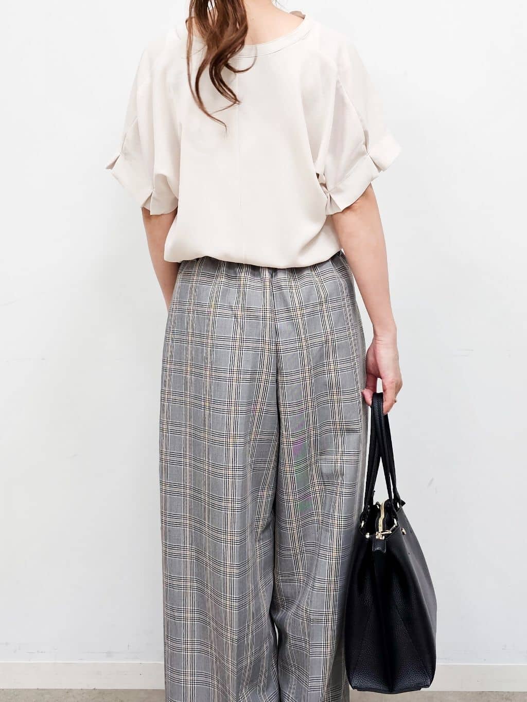 ゆゆさんの「SHOO･LA･RUE｜【S-LL/セットアップ可/ひんやり】きちんと見えで上品 お袖タック スキッパーブラウス」を使ったコーディネート