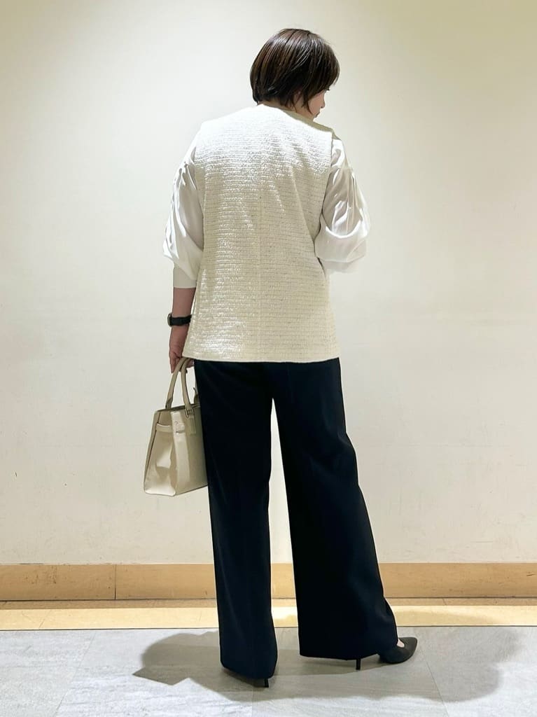 Ryoさんの「INDIVI｜【洗える／UVケア／スーツ】ストレッチワイドパンツ」を使ったコーディネート