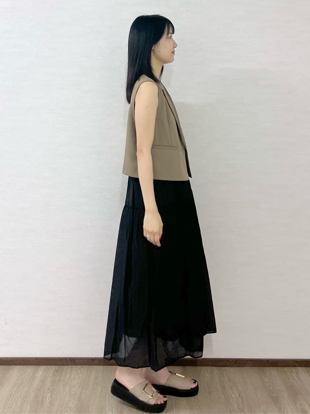 sachikoさんの「OPAQUE.CLIP｜麻混シアーギャザーティアードワンピース【洗濯機洗い可】」を使ったコーディネート