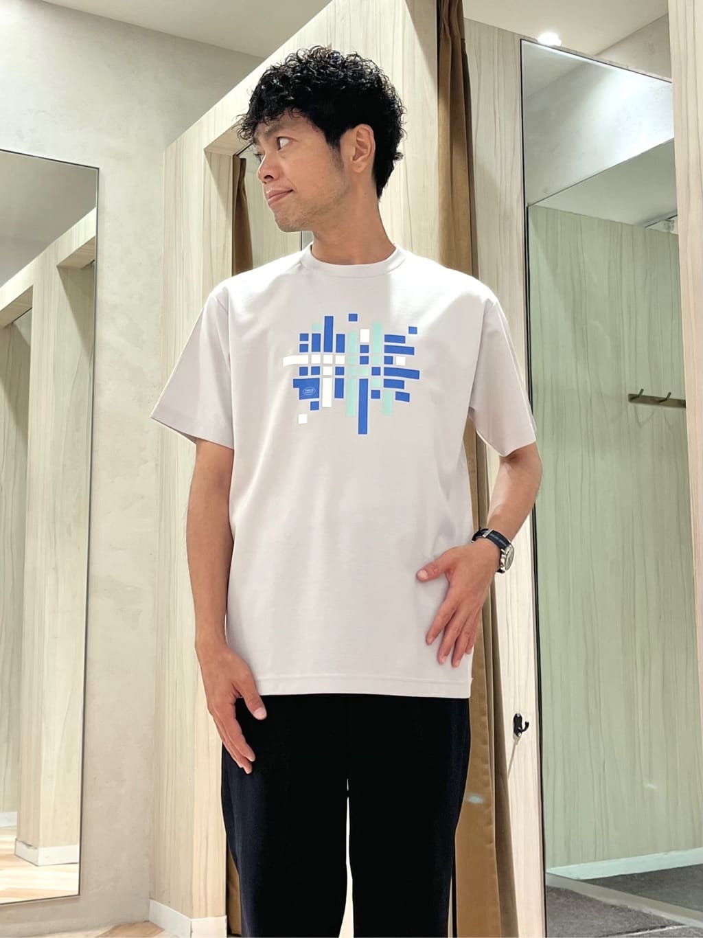 URAさんの「TAKEO KIKUCHI｜【COOL CITY WEAR】エアートール オープンカラーシャツ /接触冷感・通気性」を使ったコーディネート