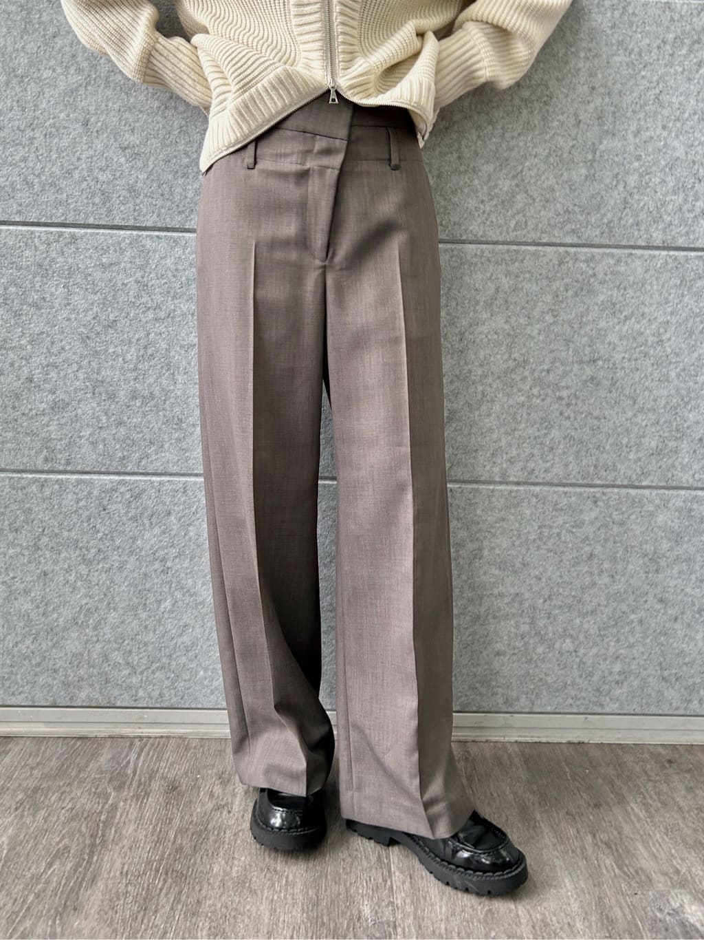 harunaさんの「CODE A｜dual form zip knit」を使ったコーディネート