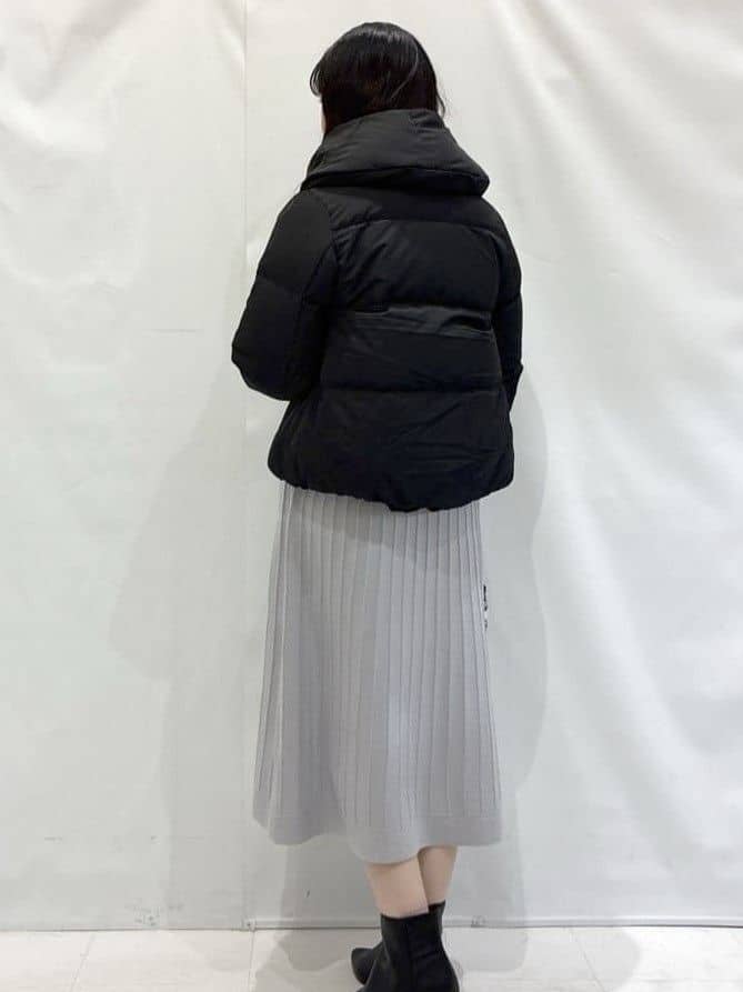 komaさんの「OPAQUE.CLIP｜ラメフェザープルオーバーセット ニットワンピース【洗濯機OK】《XS～LL》」を使ったコーディネート