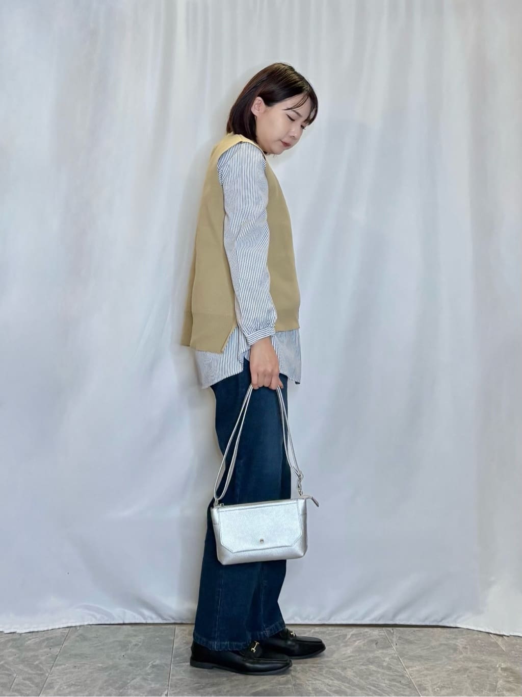 ネリさんの「SHOO･LA･RUE｜【S-LL】程よくゆったりな 柔らかデニムテーパードパンツ」を使ったコーディネート