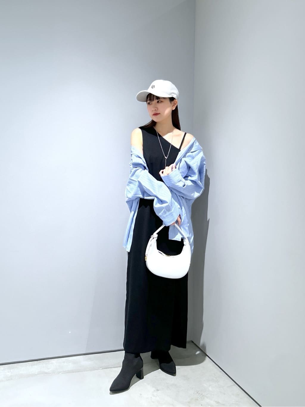 Renoさんの「INDIVI｜【MILLELA FIRENZE】ショルダームーンバッグ」を使ったコーディネート