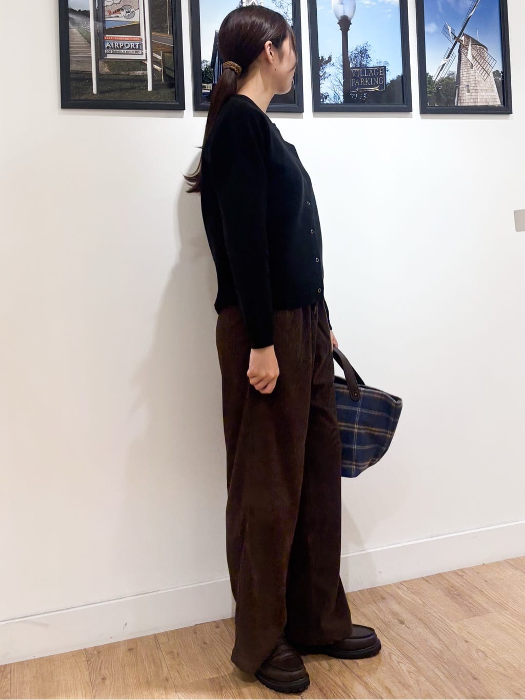 Ririkaさんの「Dessin｜【ウエストゴム・洗える】ソフトコーデュロイイージーパンツ」を使ったコーディネート