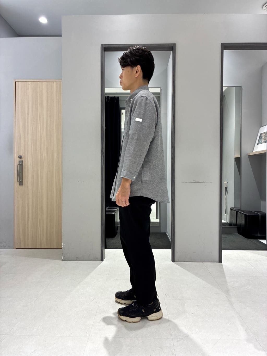 わいずみさんの「TAKEO KIKUCHI｜【抗菌防臭／5サイズ展開】ハイゲージポンチ Tシャツ」を使ったコーディネート