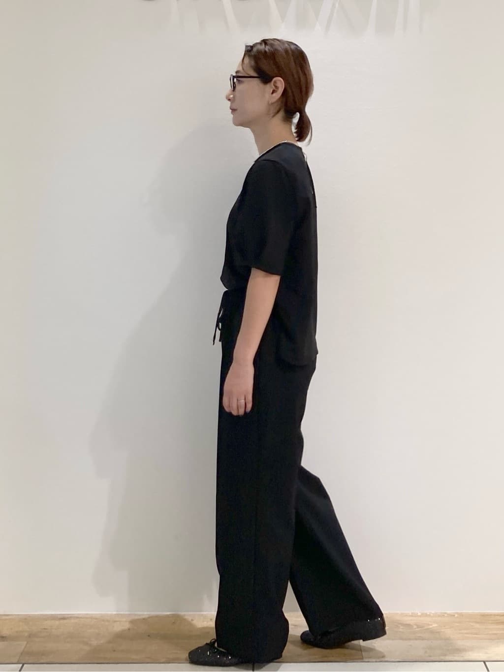 たけねぇさんの「OPAQUE.CLIP｜ラメストライプタックスリーブブラウス／セットアップ可【洗濯機洗い可／防シワ／吸水速乾】」を使ったコーディネート