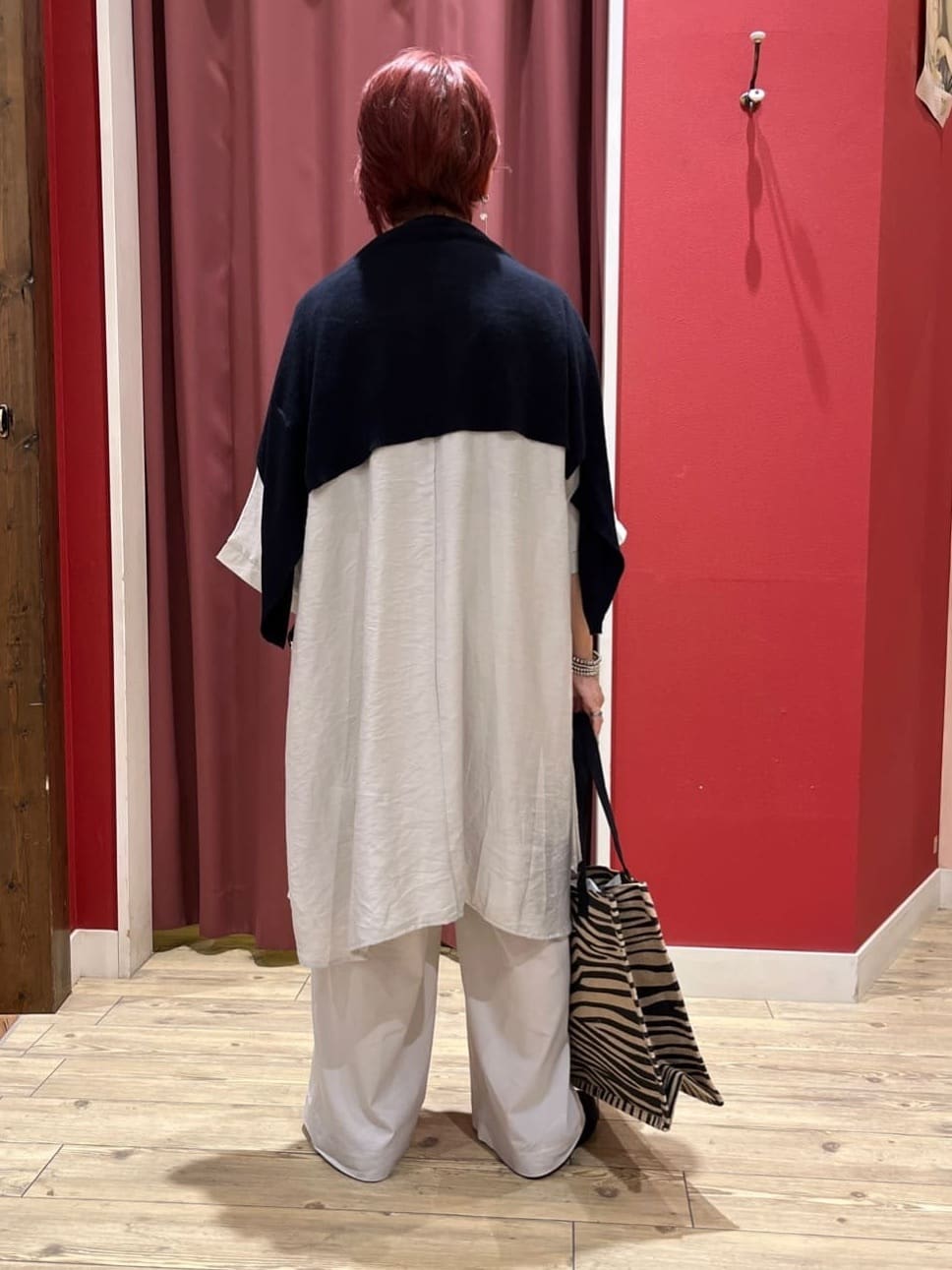アンディさんの「SHOO･LA･RUE｜◆【洗える/S-LL/ひんやり】ゆったりチュニックワンピース」を使ったコーディネート