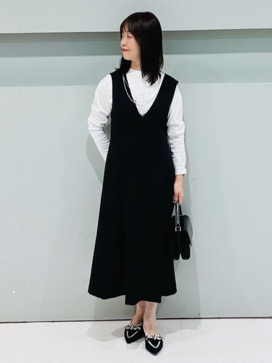 makiさんの「UNTITLED｜【洗える/コットン100%】グラフィックロンT」を使ったコーディネート