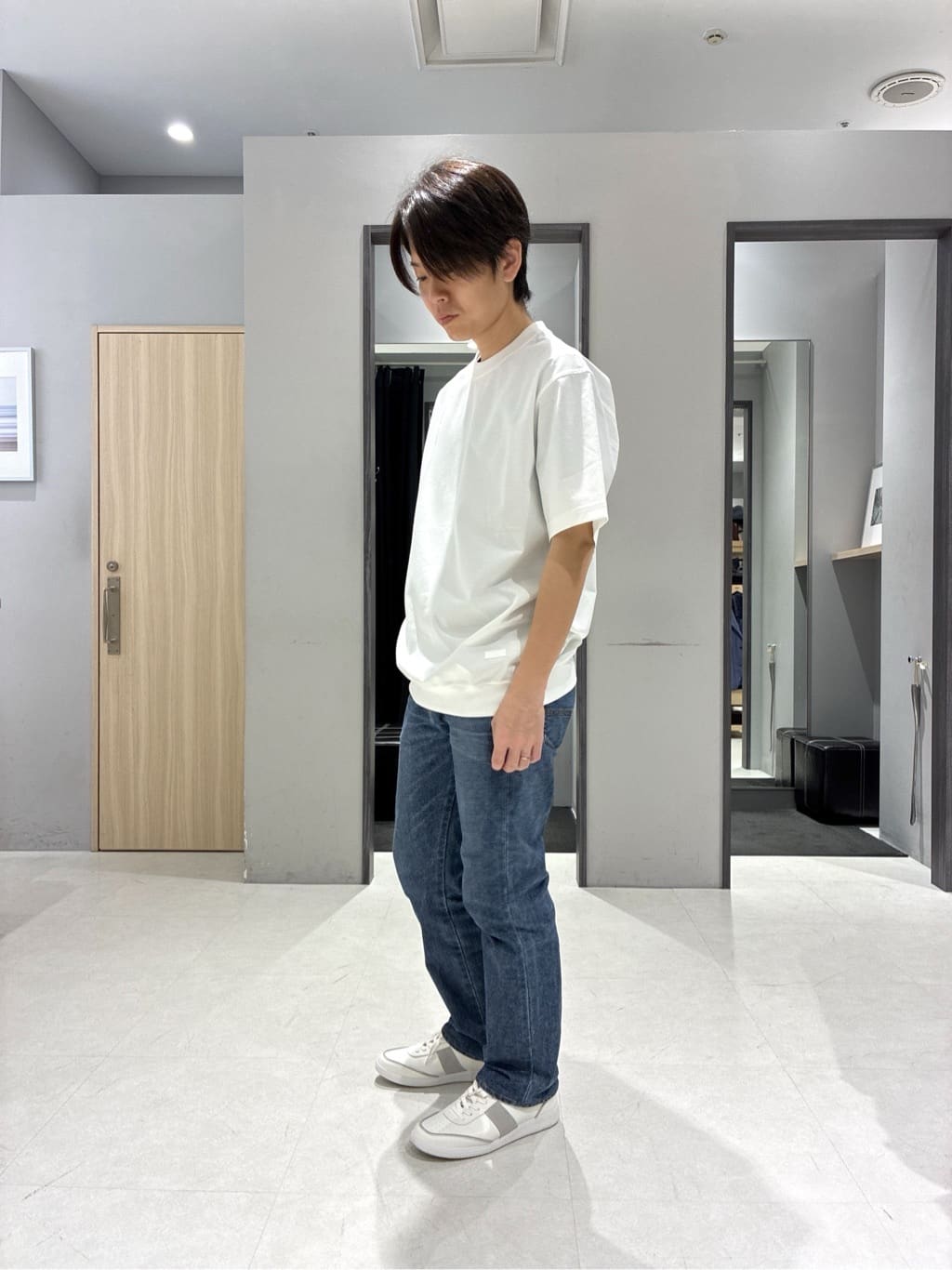わいずみさんの「TAKEO KIKUCHI｜【抗菌防臭／5サイズ展開】ハイゲージポンチ Tシャツ」を使ったコーディネート