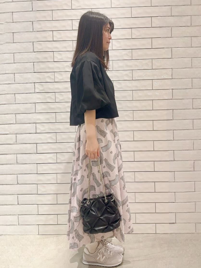 Minさんの「OPAQUE.CLIP｜バルーンスリーブシャツ【洗濯機洗い可】」を使ったコーディネート