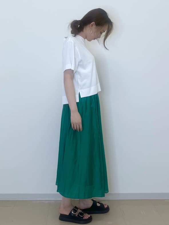 miyuuさんの「OPAQUE.CLIP｜◆刺繍ロゴワイドシルエットTシャツ【洗濯機洗い可】」を使ったコーディネート