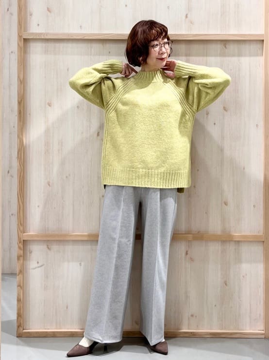nakoさんの「THE SHOP TK｜ふんわり柔らかきれい色 ウール混ハイネックニット」を使ったコーディネート
