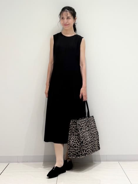 kayoさんの「INDIVI｜【美シルエット】ノースリーブワンピース」を使ったコーディネート