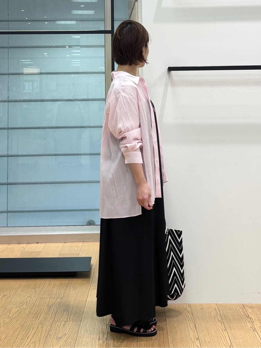 asamiさんの「INDIVI｜【UVケア】エアリージョーゼット キャミワンピース」を使ったコーディネート