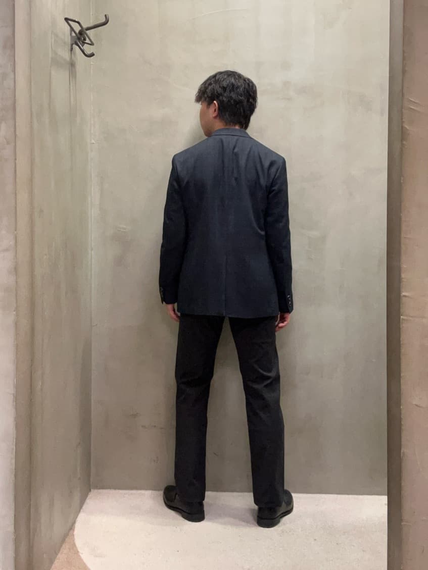 コウノ モトヤさんの「TAKEO KIKUCHI｜【Made in JAPAN】播州織 ストレッチ パンツ」を使ったコーディネート
