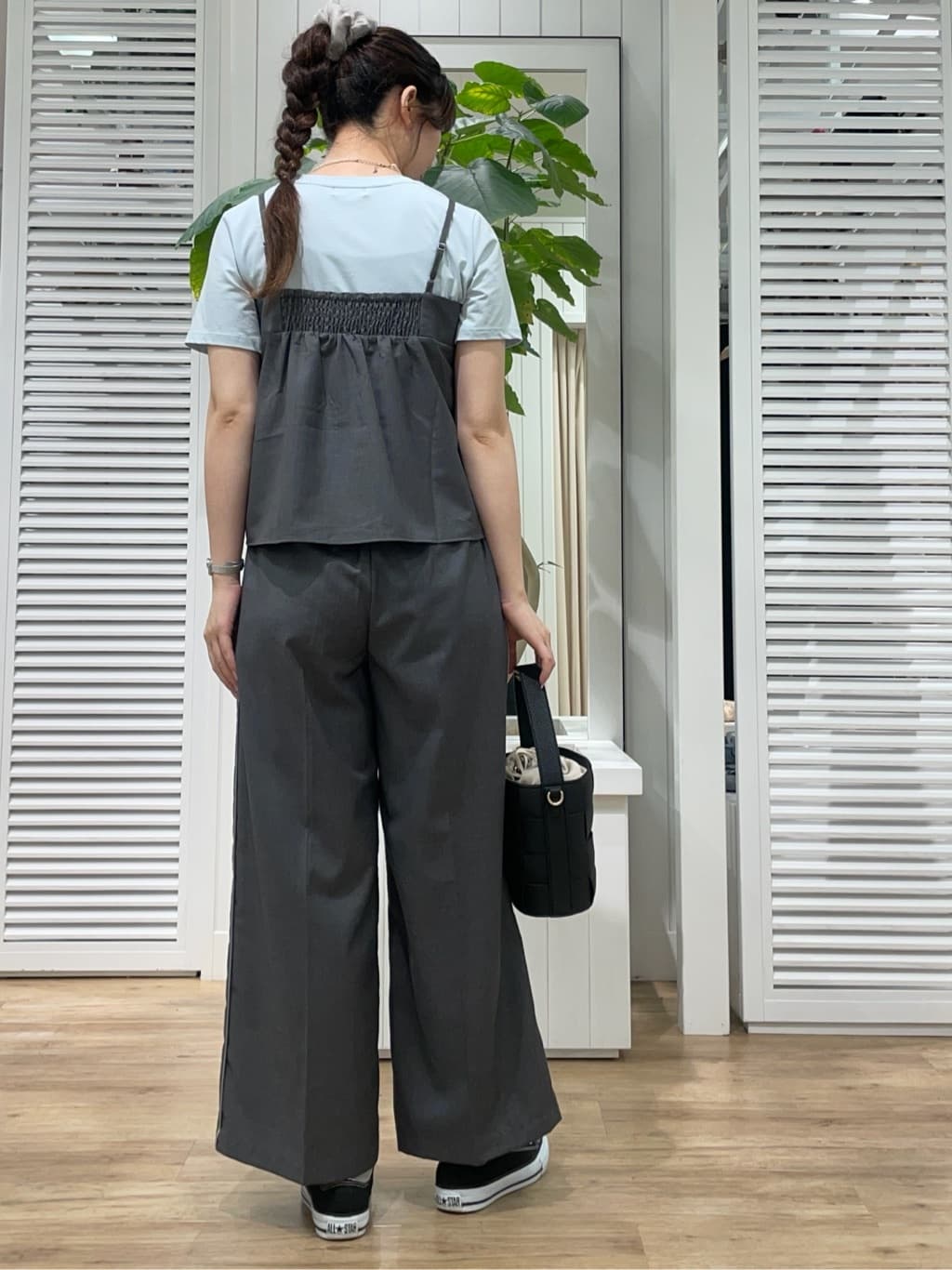 KANNAさんの「Dessin｜【洗える】チュール刺繍Tシャツ」を使ったコーディネート