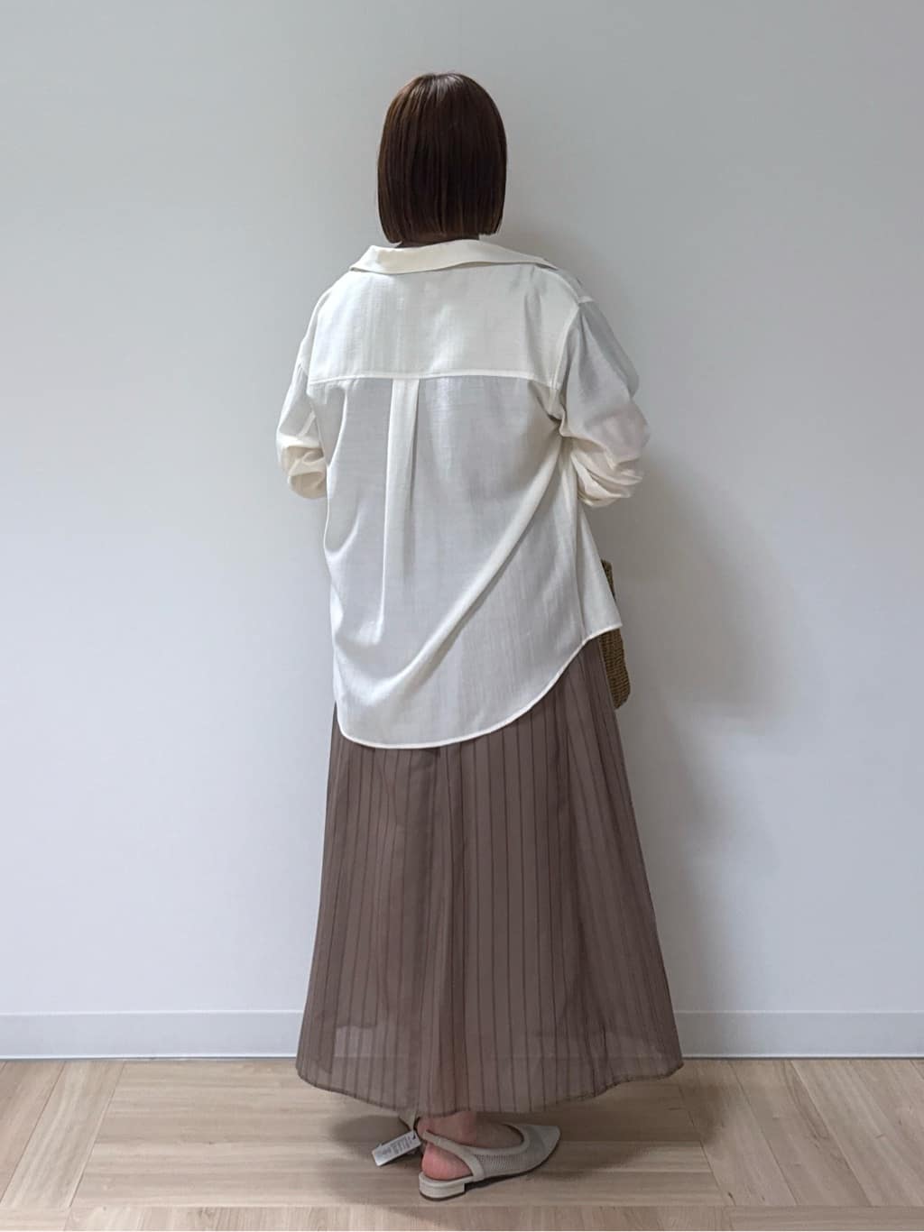 amiさんの「Reflect｜◆【マシンウォッシュ可】3WAYシアーシャツブラウス」を使ったコーディネート